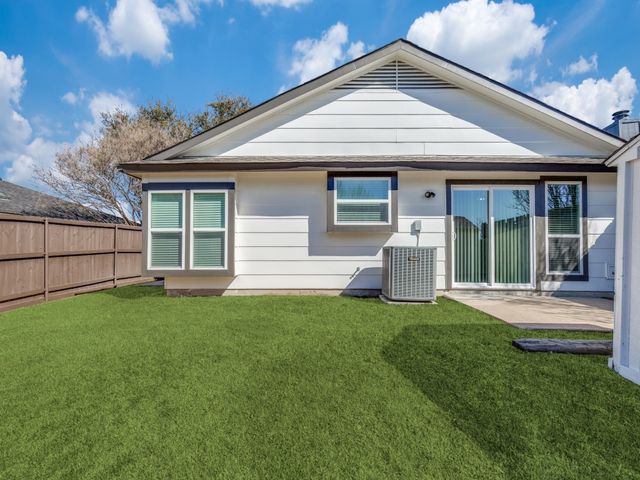 3703 Verlaine Drive, Carrollton, TX 75007