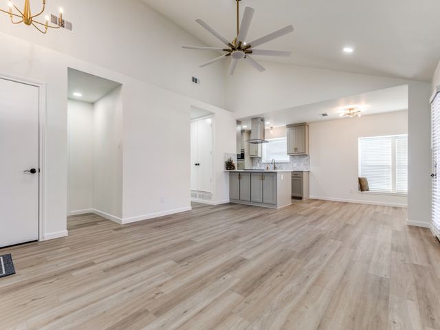 3703 Verlaine Drive, Carrollton, TX 75007