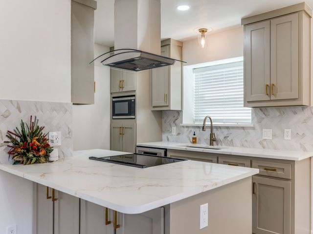 3703 Verlaine Drive, Carrollton, TX 75007