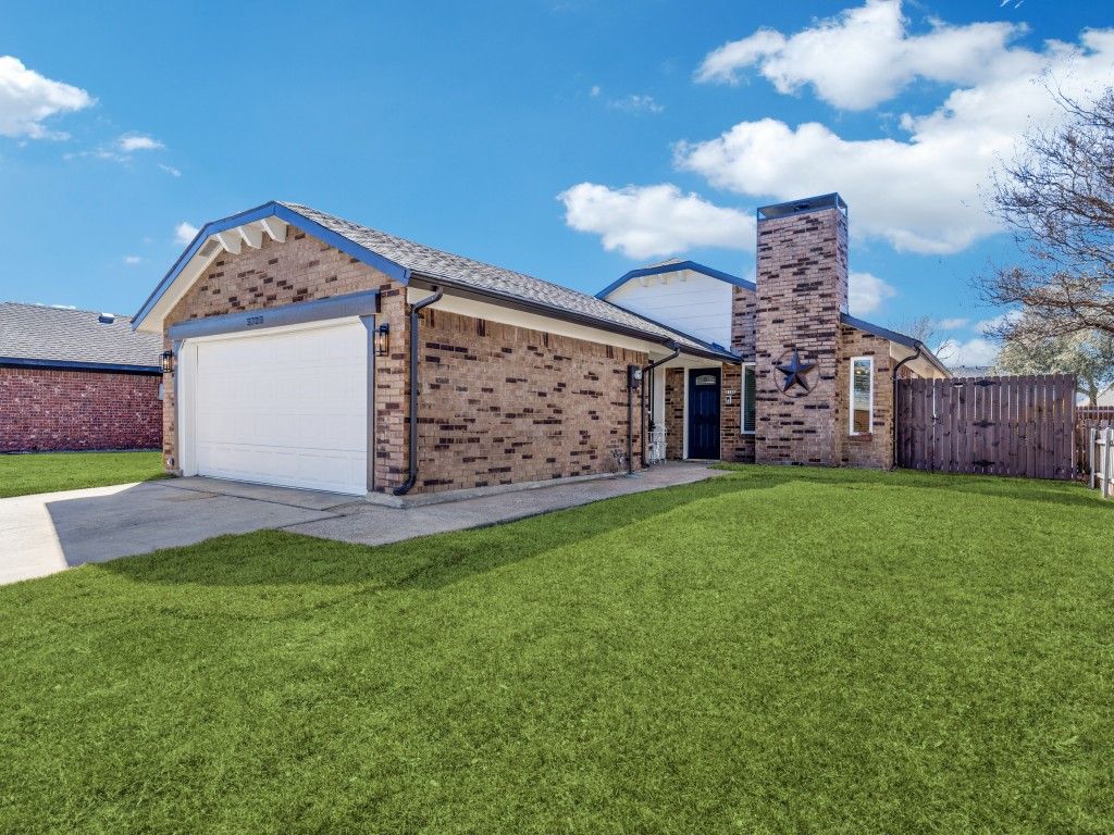 3703 Verlaine Drive, Carrollton, TX 75007