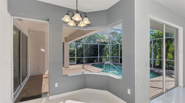 4900 OLD OAKLEAF DRIVE, Sarasota, FL 34233