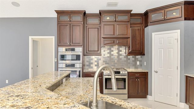 4900 OLD OAKLEAF DRIVE, Sarasota, FL 34233