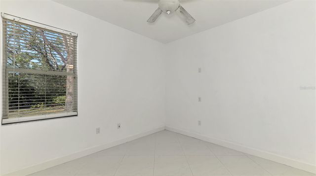 4900 OLD OAKLEAF DRIVE, Sarasota, FL 34233