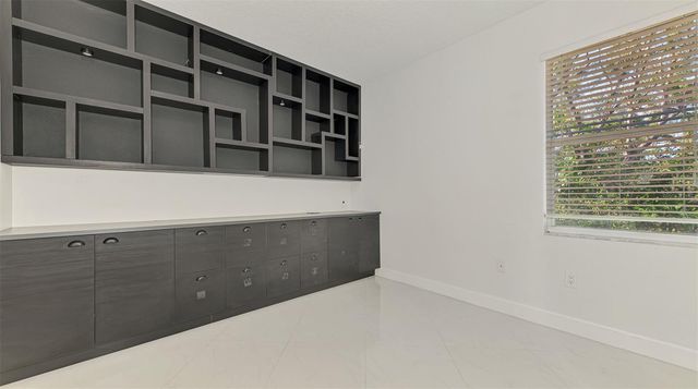 4900 OLD OAKLEAF DRIVE, Sarasota, FL 34233