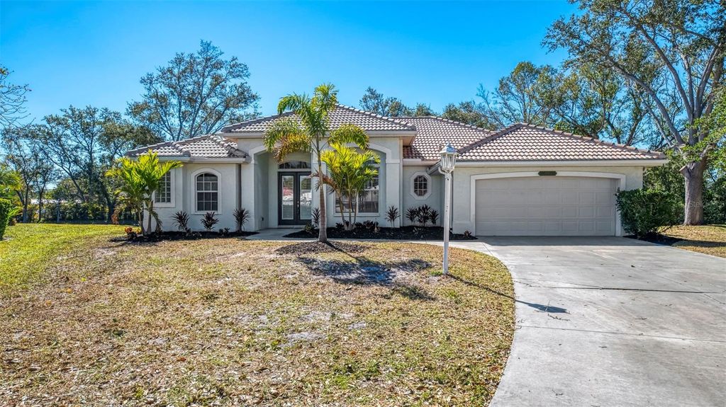 Image 83 of property listing at 4900 OLD OAKLEAF DRIVE, Sarasota, FL 34233