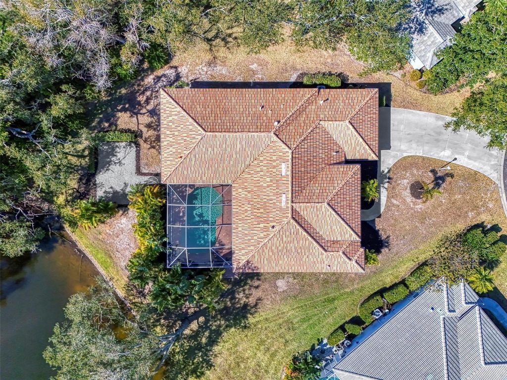 Image 84 of property listing at 4900 OLD OAKLEAF DRIVE, Sarasota, FL 34233