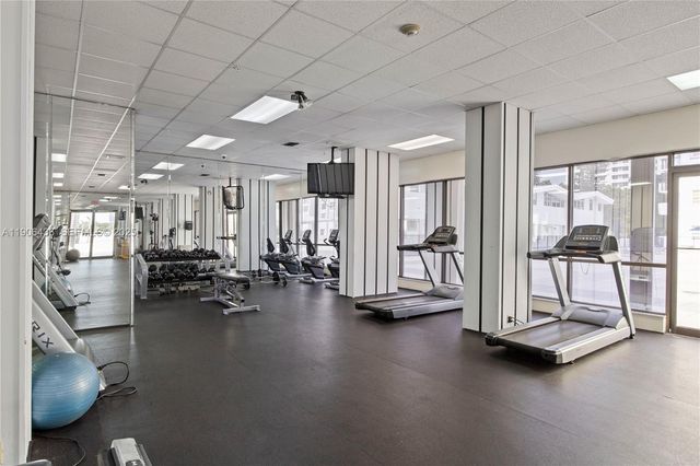 2750 NE 183rd Street 2601, Aventura, FL 33160