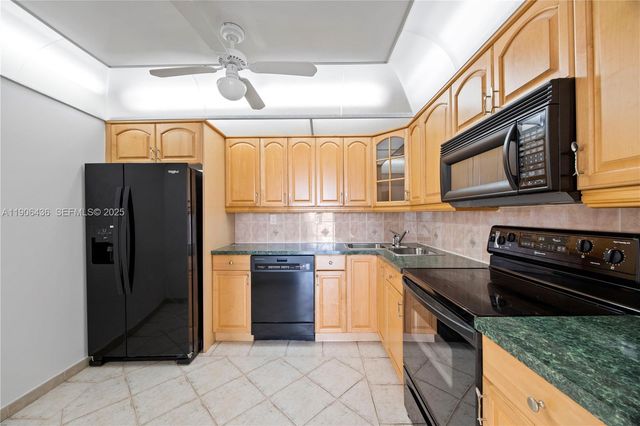 2750 NE 183rd Street 2601, Aventura, FL 33160