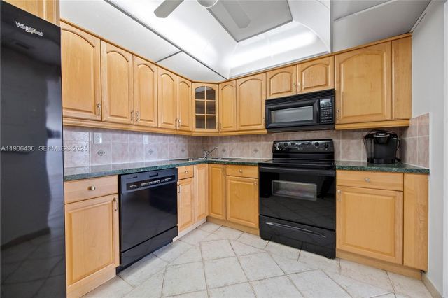 2750 NE 183rd Street 2601, Aventura, FL 33160