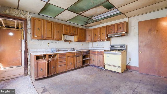 404 LEVERINGTON AVE, Philadelphia, PA 19128