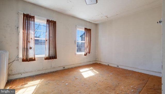 404 LEVERINGTON AVE, Philadelphia, PA 19128