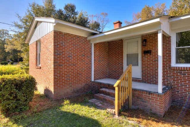 138 Nelson Circle, Manning, SC 29102