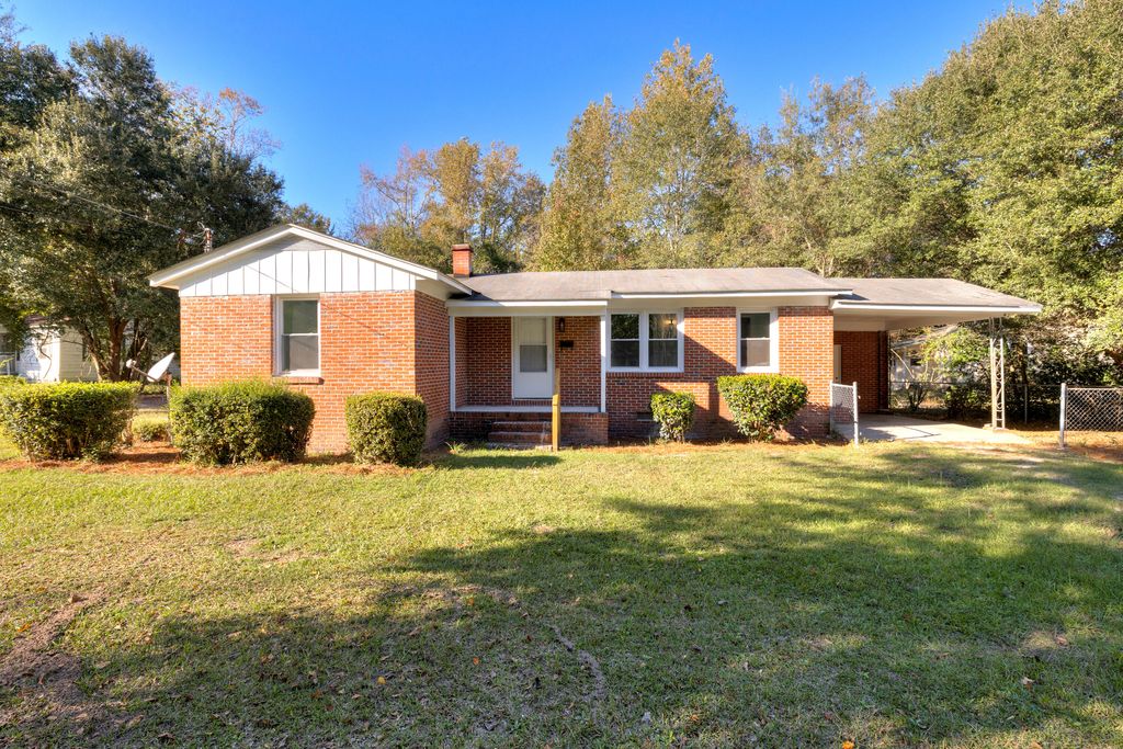 138 Nelson Circle, Manning, SC 29102
