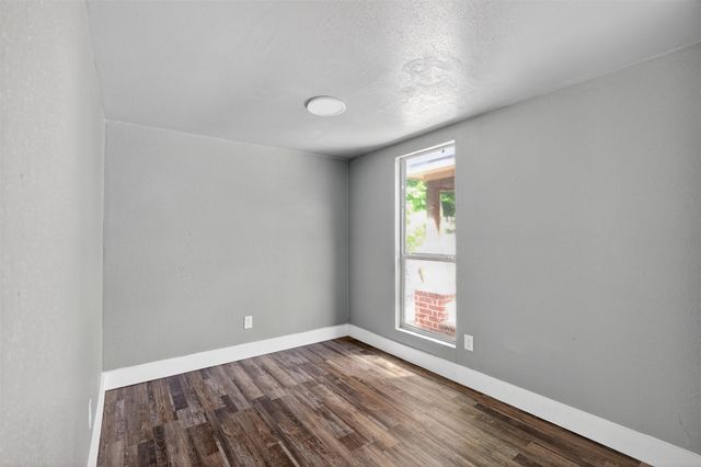604 Graham Street, Cleburne, TX 76033