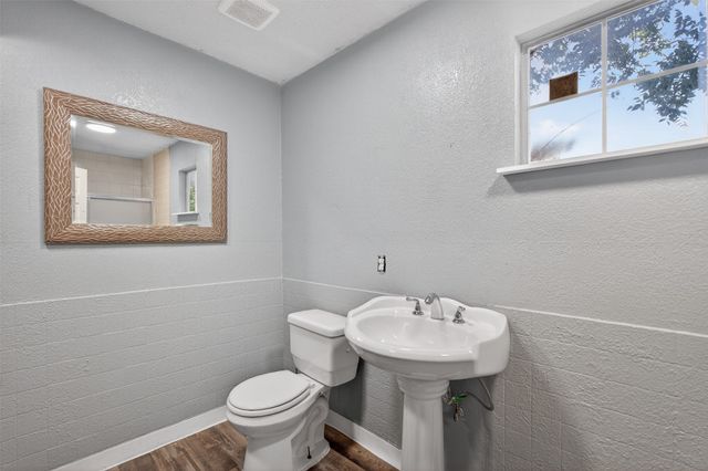 604 Graham Street, Cleburne, TX 76033