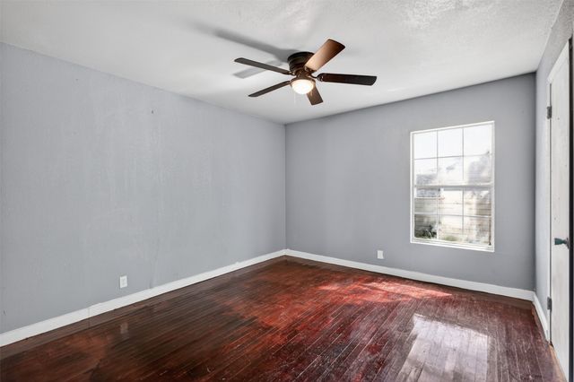 604 Graham Street, Cleburne, TX 76033