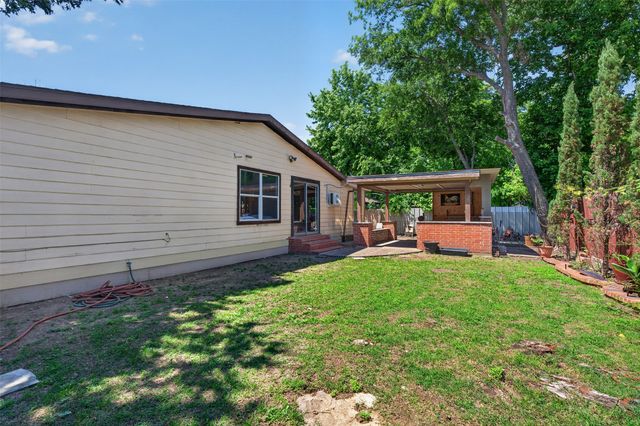 604 Graham Street, Cleburne, TX 76033