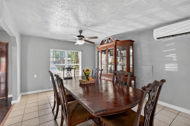 604 Graham Street, Cleburne, TX 76033