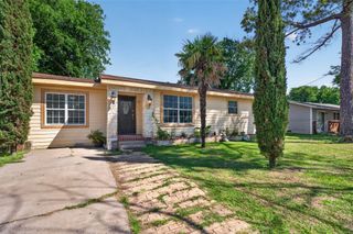 604 Graham Street, Cleburne, TX 76033