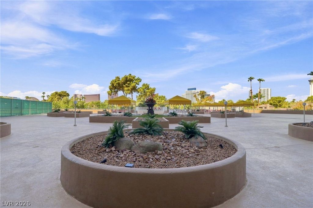3111 Bel Air Drive 22F, Las Vegas, NV 89109 — photo 2