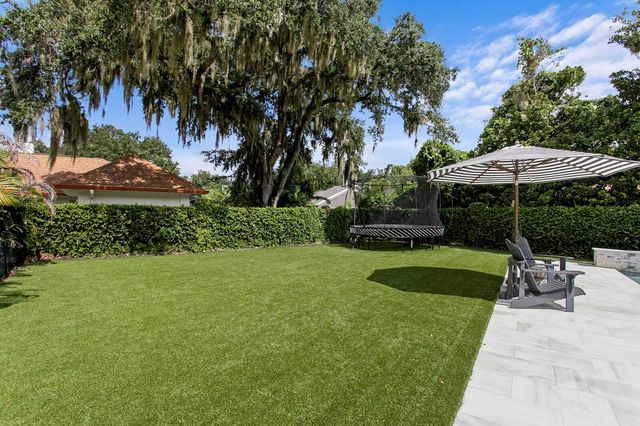 1001 BAJADA DE AVILA, Tampa, FL 33613