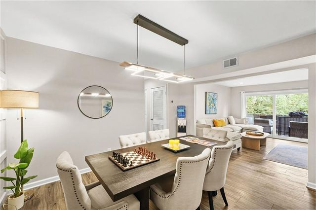 6851 Roswell Road Road F30, Sandy Springs, GA 30328