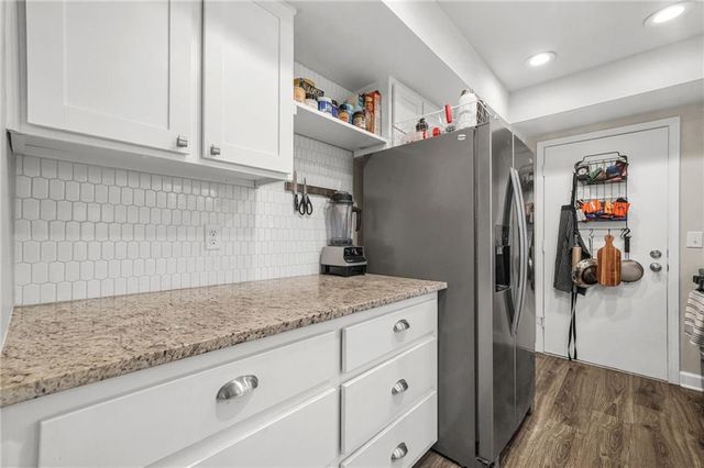 6851 Roswell Road Road F30, Sandy Springs, GA 30328