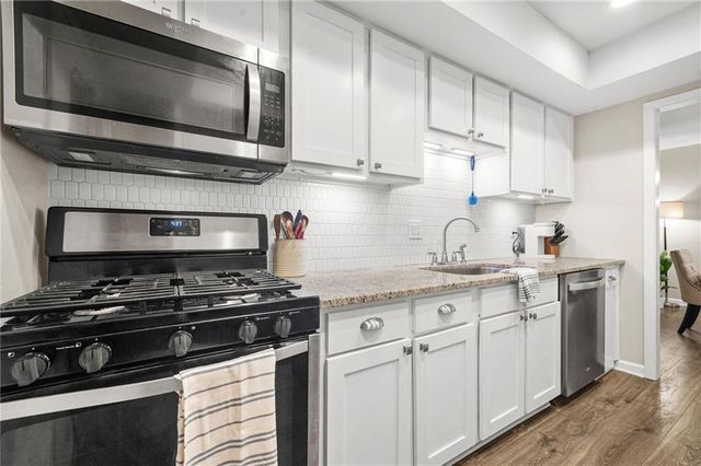 6851 Roswell Road Road F30, Sandy Springs, GA 30328