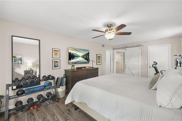 6851 Roswell Road Road F30, Sandy Springs, GA 30328