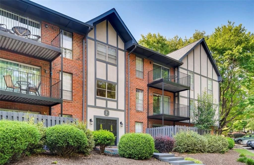 6851 Roswell Road Road F30, Sandy Springs, GA 30328