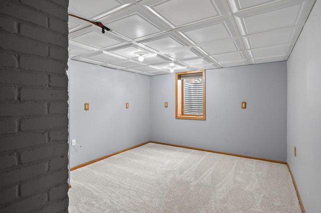 5426 Sumter Avenue N, New Hope, MN 55428