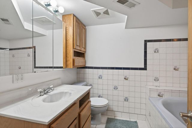 5426 Sumter Avenue N, New Hope, MN 55428