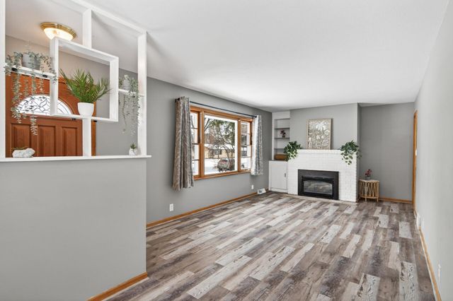 5426 Sumter Avenue N, New Hope, MN 55428