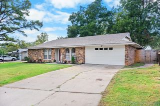 397 Fleetwood Drive, Bartlesville, OK 74006
