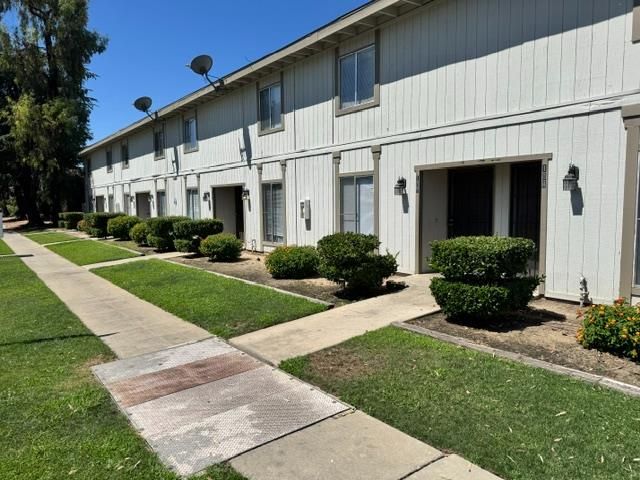 3787 N Abby Street, Fresno, CA 93726