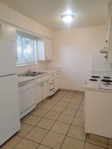 3787 N Abby Street, Fresno, CA 93726