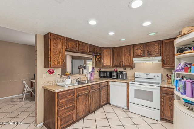 3504 E DELTA Avenue, Mesa, AZ 85204