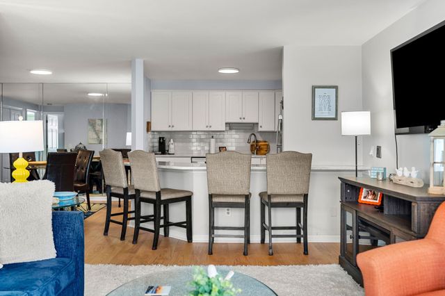 190 Kings Hwy Unit A8, Hampton, NH 03842