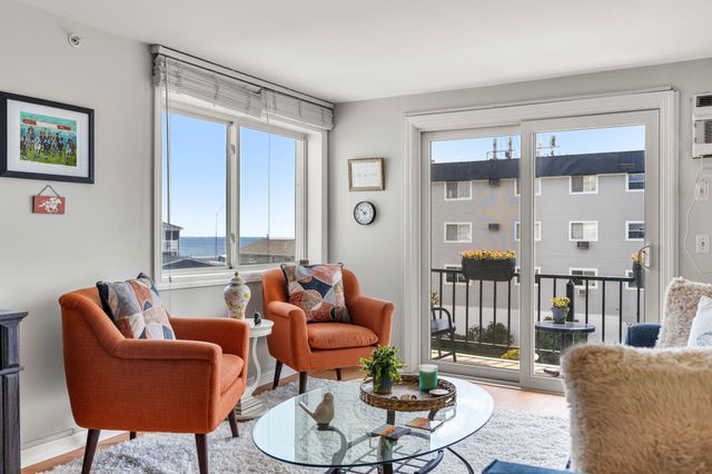 190 Kings Hwy Unit A8, Hampton, NH 03842