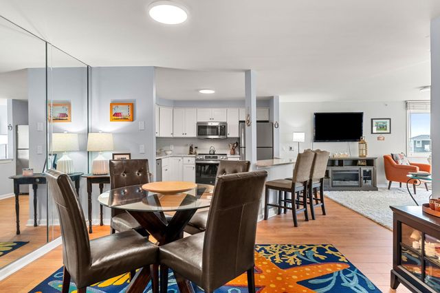 190 Kings Hwy Unit A8, Hampton, NH 03842