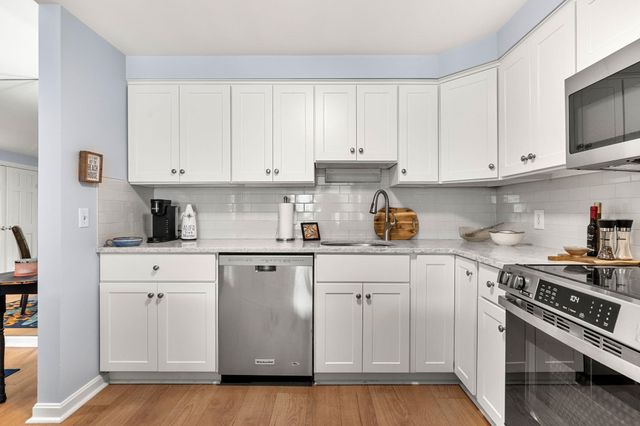 190 Kings Hwy Unit A8, Hampton, NH 03842