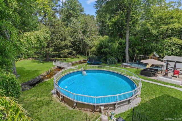 36 New Valley Road, New City, NY 10956
