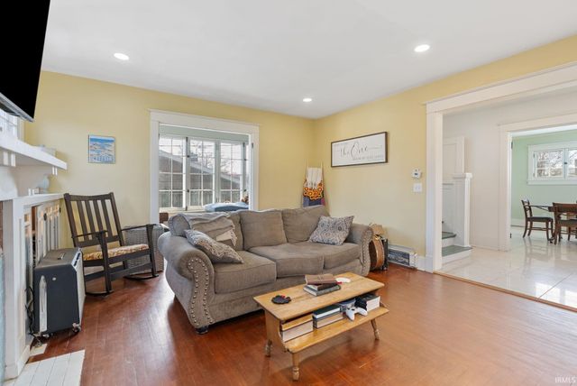 903 S Cavin Street, Ligonier, IN 46767