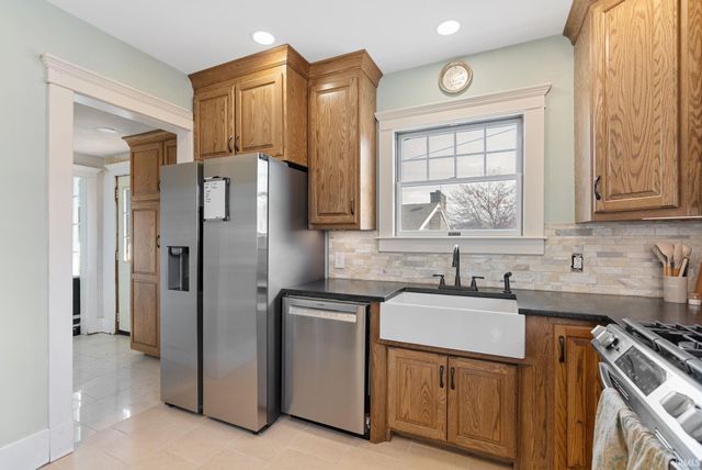 903 S Cavin Street, Ligonier, IN 46767