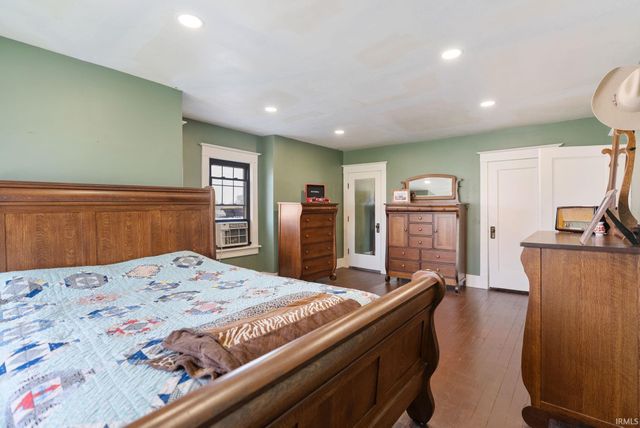 903 S Cavin Street, Ligonier, IN 46767