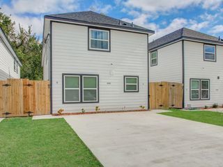 6610 Haight Street A, Houston, TX 77028