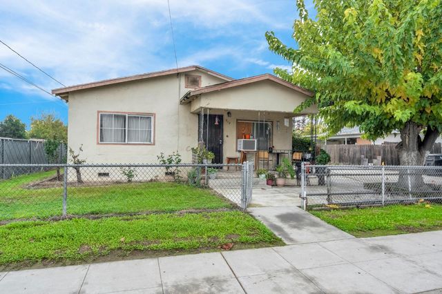 914 Clinton Street, Madera, CA 93638
