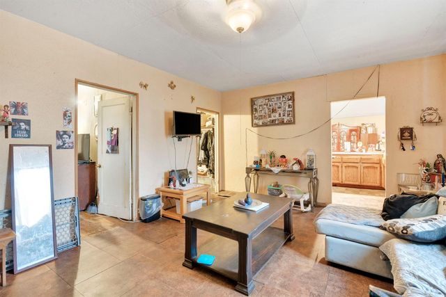 914 Clinton Street, Madera, CA 93638