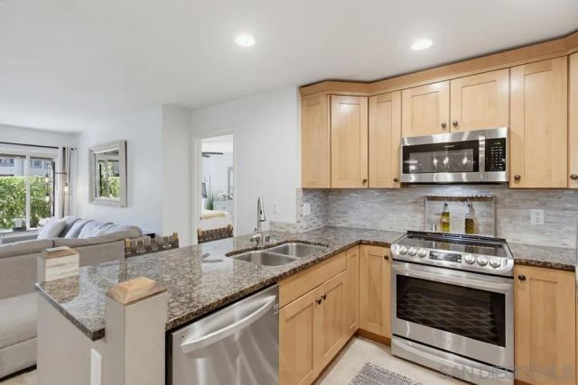 10300 Caminito Cuervo 50, San Diego, CA 92108