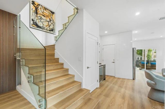 972 Sapphire Street, San Diego, CA 92109